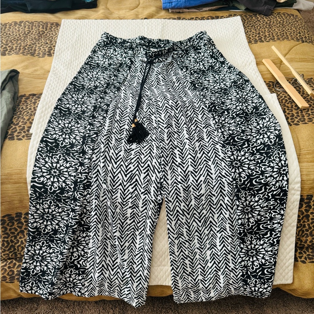 Chicos, Palazzo, pant black and white size 3